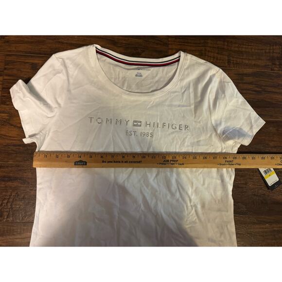 Tommy Hilfiger Women's Embossed Graphic Shirt White Sz:m - Picture 6 of 6